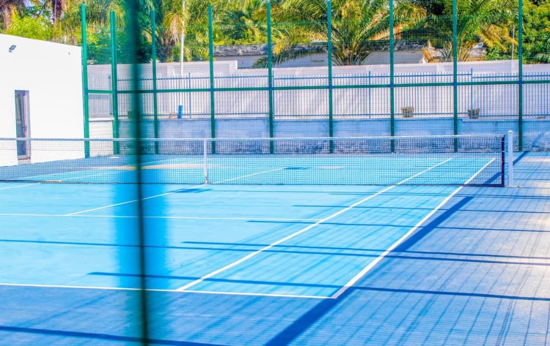Terrain de tennis